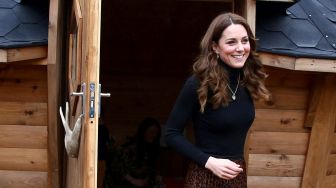 Kate Middleton Pakai Pita Ini di Wimbledon, Orang Biasa Harus Antri 1000 Orang