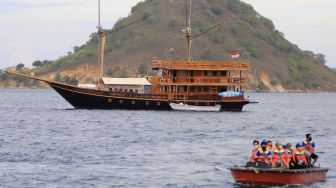 Kapal Tak Berizin Dilarang Berlayar di Perairan Labuan Bajo Pulau Komodo