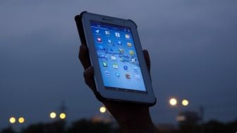 Tak Hanya Ponsel, Samsung Juga Mau Rilis Tablet Lipat Pertama