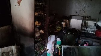 Warteg di Duren Sawit Terbakar, Dua Pekerja Alami Luka Bakar