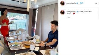 Suasana Remang-remang, Ronaldo Nikmati Makan Malam Romantis dengan Georgina