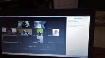 Murid SD di Pekanbaru Tak Punya Smartphone, Guru Pusing Belajar Daring