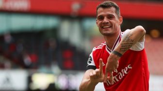 Granit Xhaka yang Akhirnya Bisa Tersenyum Lebar