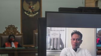 Sidang Virtual, Vicky Prasetyo Kesulitan Komunikasi dengan Hakim