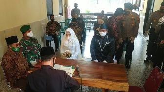 Sah Menikah, Agus-Novi Penghuni Gudang Angker Dihadiahi Menginap di Hotel