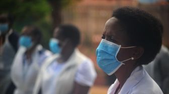 COVID-19 Varian Omicron Menyerang, Afrika Selatan Tambah Kapasitas Rumah Sakit