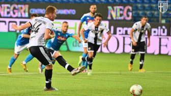 Parma Vs Napoli: Drama Tiga Penalti, Partenopei Tumbang 1-2