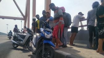 Pemotor Lompat dari Jembatan Sembayat ke Bengawan Solo, Diduga Bunuh Diri