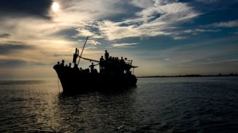 Nelayan Lapor Lihat Kapal Berisi Imigran Rohingya Mengarah ke Aceh