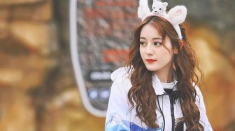 Fakta Artis Dilraba Dilmurat yang Viral Karena Melaporkan Penggemar