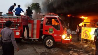 Bengkel Mobil Milik Tokoh Masyarakat di Merak yang Terbakar Diduga Ilegal