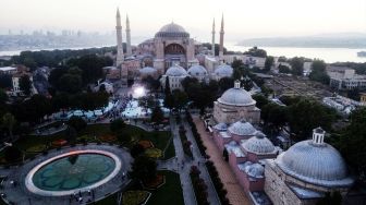 Kembali Jadi Masjid, Hagia Sophia Datangkan 1,5 Juta Turis ke Turki