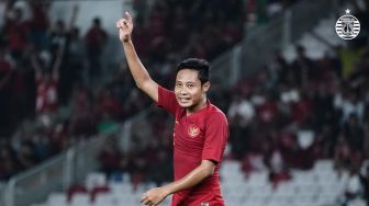 Timnas Indonesia Imbangi Vietnam, Gestur Berkelas Evan Dimas ke Asnawi Disorot