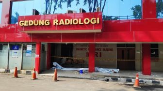 Usai Terbakar, Gedung Radiologi RS Polri Ditutup dan Dipasangi Garis Polisi