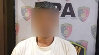 Tega! Guru Pesantren di Serang Cabuli Santrinya di Sebuah Vila