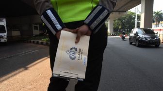 Ombudsman: Ganjil Genap Bisa Picu Klaster Corona di Transportasi Publik