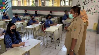 33 SMPN di Kota Cilegon Gelar KBM Tatap Muka Perdana Pasca-Pandemi Corona
