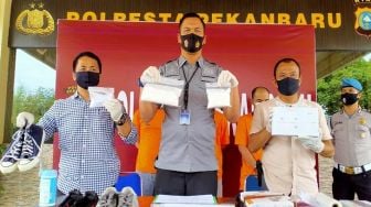 Masukan Sabu ke Sepatu, Penumpang Pesawat di Pekanbaru Diupah Rp 15 Juta