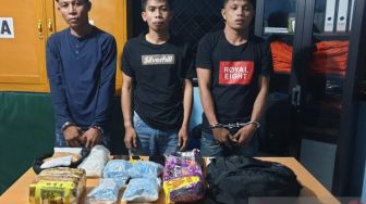 Kurir Bawa 2 Kilogram Sabu dan 3.400 Butir Ekstasi Diamankan BNN Jambi