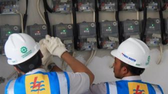 Tragis! 75 Tahun Desa di Kabupaten Serang Tak Pernah Menikmati Listrik PLN