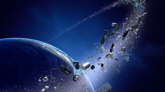 Atasi Sampah Luar Angkasa, China Luncurkan Satelit Militer