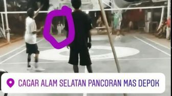 Viral Penampakan Kuntilanak di Lapangan Bulutangkis Pancoran Mas Depok