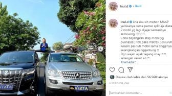 Ekstrem Banget, Inul Daratista Lakukan Olahraga Berbahaya di Atas Dua Mobil