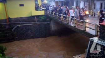 Tali Putus saat Sungai Deras, Santri Cicurug Tak Bisa Berenang dan Hilang