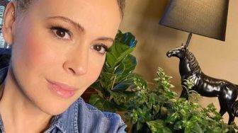 Alyssa Milano Alami Rambut Rontok, Ungkap Dampak Jangka Panjang Covid-19