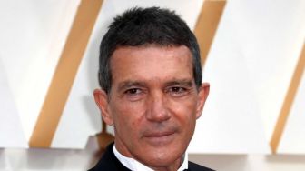 Rayakan Ultah ke-60, Antonio Banderas Umumkan Positif COVID-19