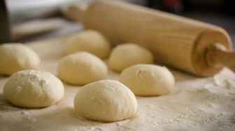 Cara Membuat Cloud Bread: Roti Viral di TikTok