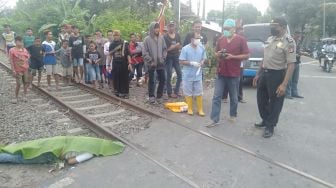 Pria Misterius Bunuh Diri Tidur di Rel Kereta Serang, Kepala Hancur