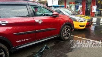 Pemiliknya Makan Siang, Garong Pecah Kaca Mobil di Cikole, Rp 173 Juta Raib