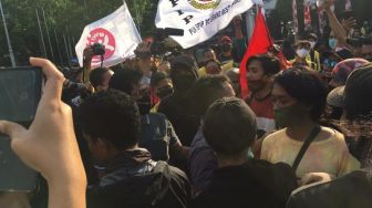Polisi Tuding Aksi Tolak Omnibus Law Ditunggangi Gerakan Separatis Papua