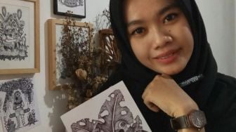 Modal Pensil, Gambar Guru Cantik Ini Masuk 75 Karya Seni Terbaik Indonesia