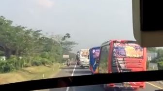 Viral Konvoi Bus Ugal-ugalan Bawa Petaka, Sopir dan Kernet Di-PHK