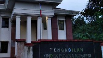 HUT ke-75 RI, Bendera Separatis RMS Berkibar di Kantor Pengadilan Ambon