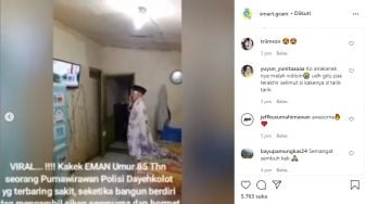 Langsung Hormat, Viral Kakek 85 Tahun Mendadak Bangun Nonton Upacara di TV