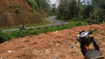 Lewati Jalur Penuh Tikungan, Curhatan Warganet Ini Picu Komentar Kocak