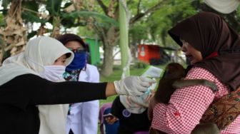 Cegah Rabies, Dinas Pertanian Bangka Tengah Gelar Vaksinasi Gratis