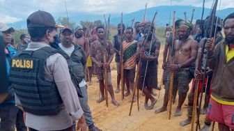 Saling Perang Selama 3 Hari, 2 Kelompok Warga di Papua Minta Izin Polisi