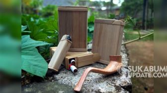 Perajin Palapah Waluran Sukabumi, Sulap Limbah Bambu jadi Wadah Rokok
