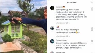 Banjir Hujatan! Viral Video TikTok Pria Ajak Karaoke Barisan Nisan Kuburan