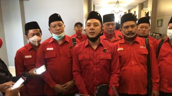 PDIP Gresik Ancam Pecat Kader Tak Dukung Gus Yani - Bu Min