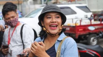 Bu Tejo Viral, Siti Fauziah Nangis Dibully Warganet