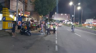 Pengendara Mobil Digebuki di Depan Kantor Pajak, Dikira Tabrak Lari