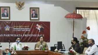 Pasarkan Produk Perajin, Dekranasda Kembangkan Aplikasi Bali Mall