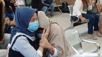 Gegara Covid-19, Ibu Vicky Prasetyo Dilarang Bertemu Anaknya