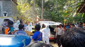 Hendak Antar Roti, Putu Syok Lihat Kakeknya Tewas Tergantung di Gubuk