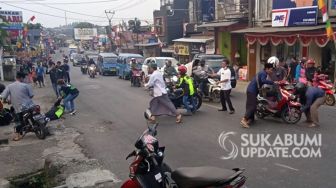 Adu Banteng Mio Soul vs Jupiter MX, Satu Pengendara Motor Pingsan